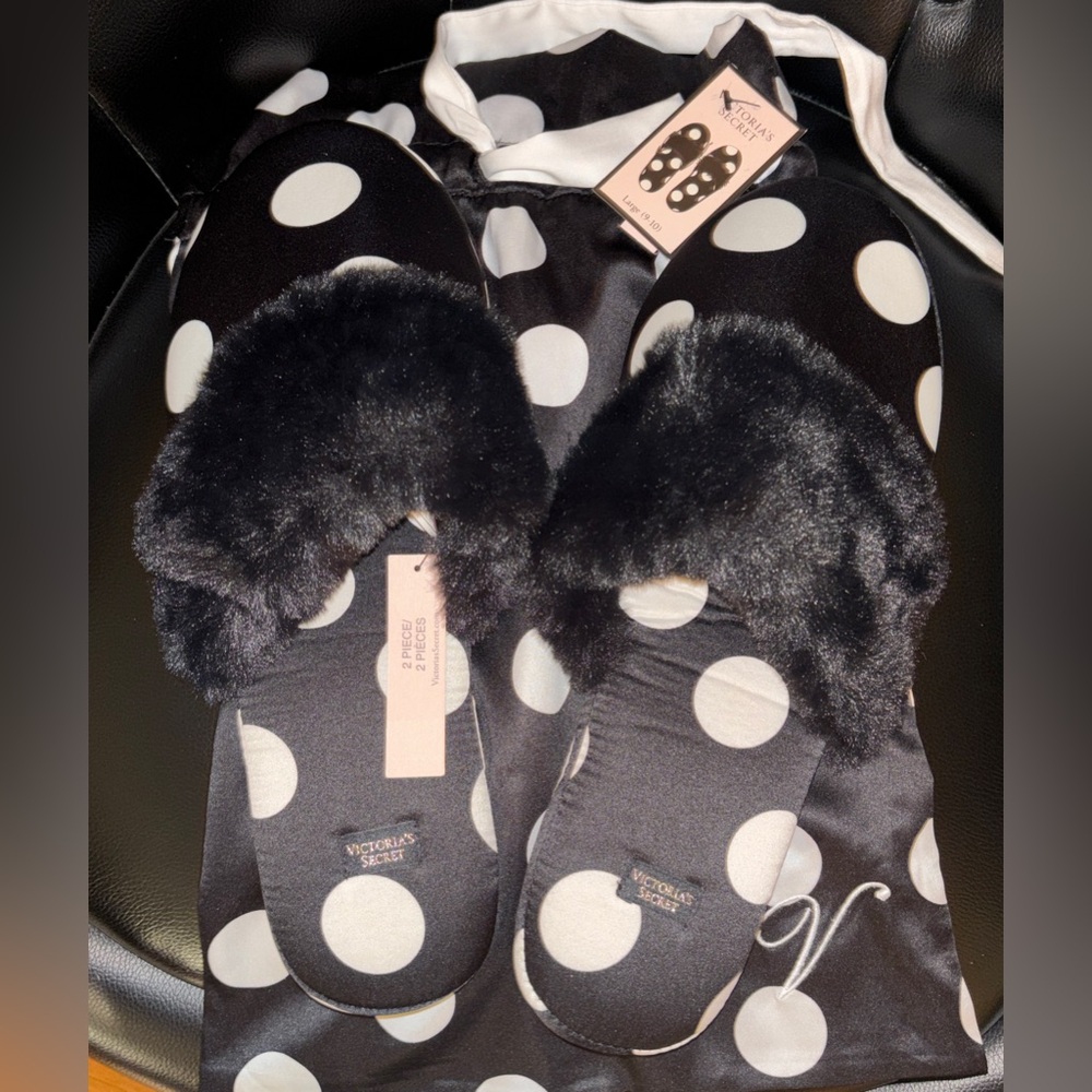 Victoria’s Secret Slippers